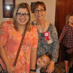 Meet your Posher, Karen a.